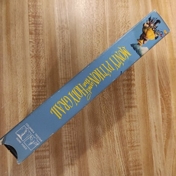 Monty Python and the Holy Grail 1975 VHS Terry Gilliam Jones British Comedy VTG - Picture 3 of 7